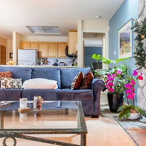 31 Gleneagle Whistler